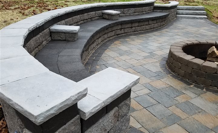 Retaining Walls Create Attractive Outdoor Seating Options