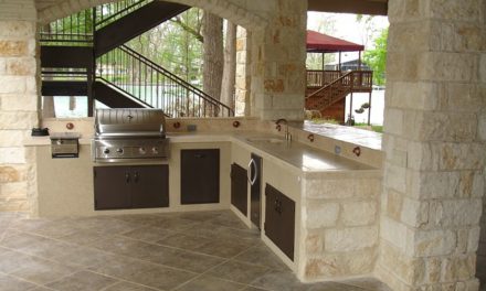 Designing Stylish and Functional Outdoor Kitchens