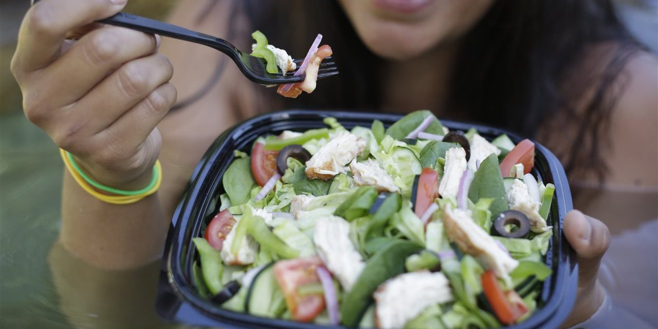 Simple Ways to Curb Carbs when Eating on the Go